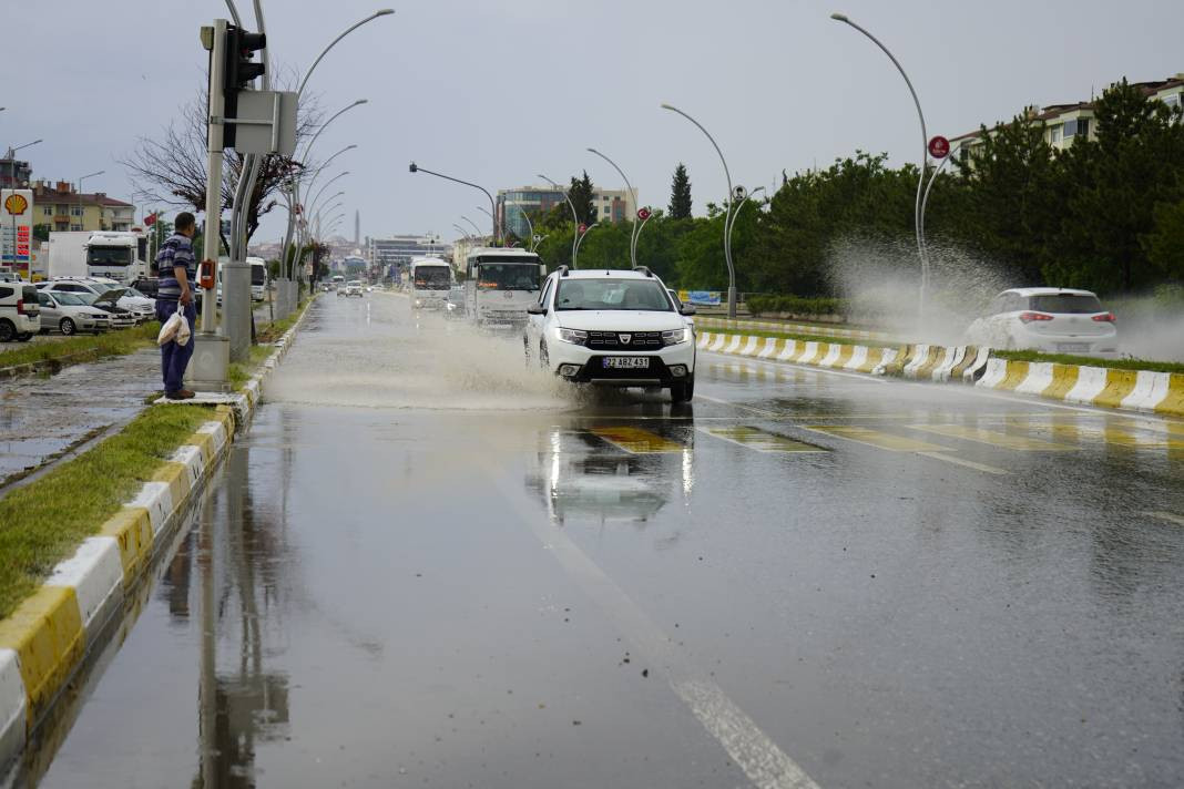 Trakya'da sağanak etkili oluyor - Resim: 7